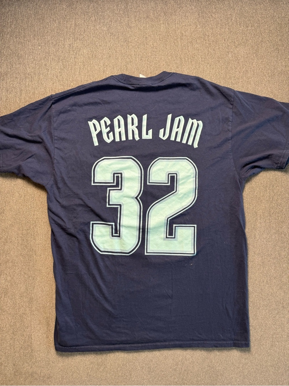 Seattle Kraken Pearl Men's Navy Graphic Tee - '32' Back Print Limited  Edition